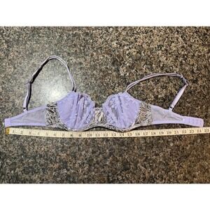 Victorias Secret Lavender‎ Floral Lace Metallic Silver Brocade Underwire Bra